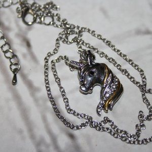 Beautiful silver unicorn necklace 18-21"